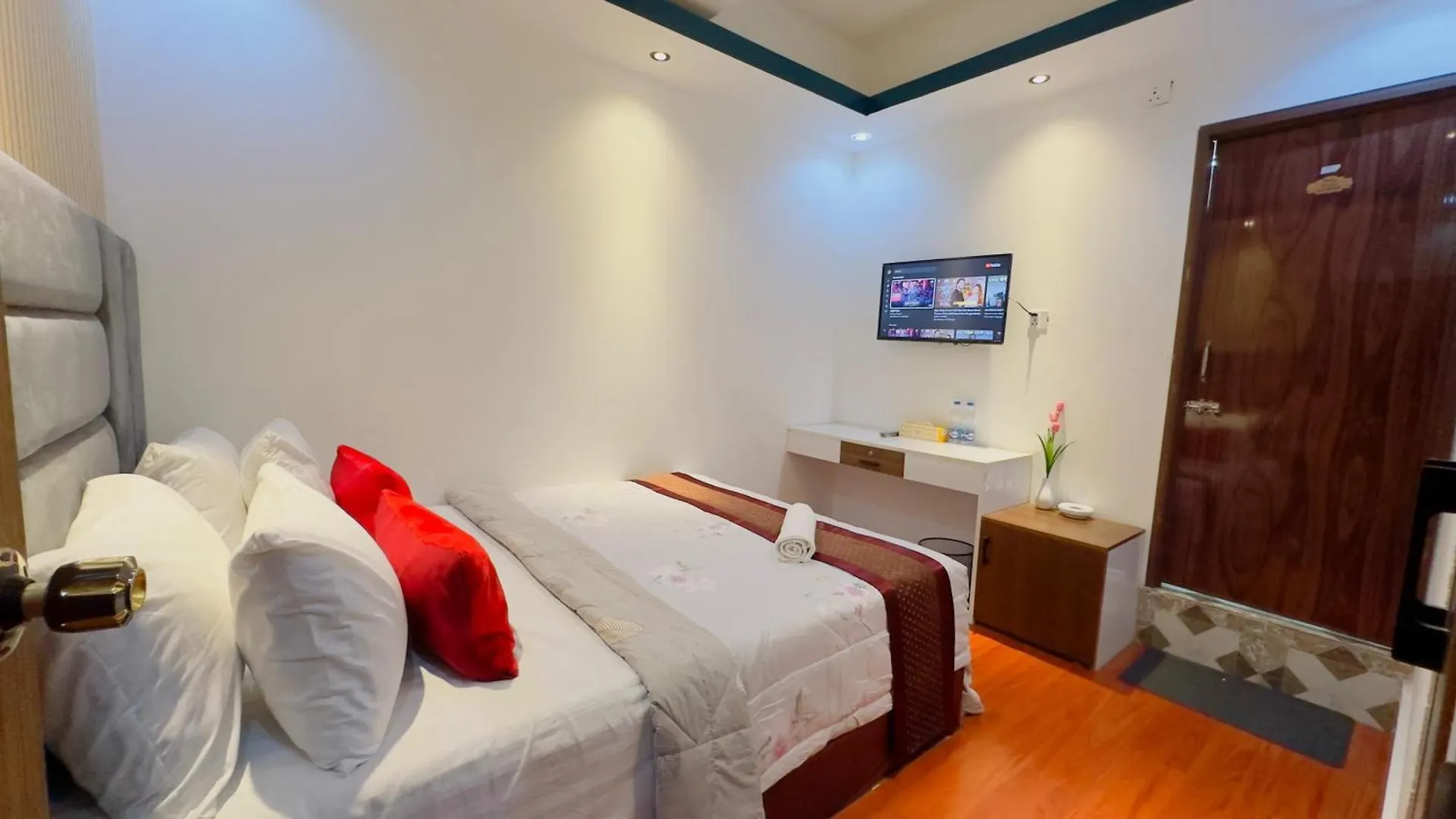Rezala Sweet Home Uttara Bailjuri 0*,  Bangladesh